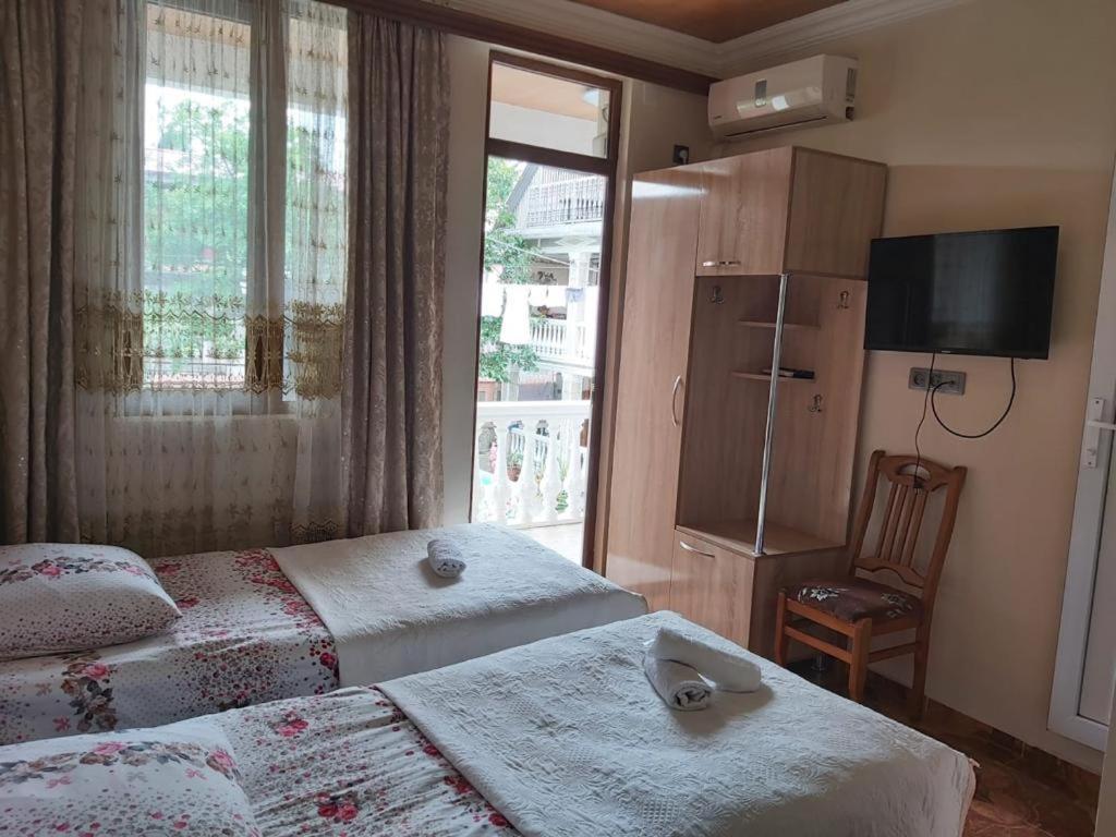 Linda Guest House Batum Dış mekan fotoğraf