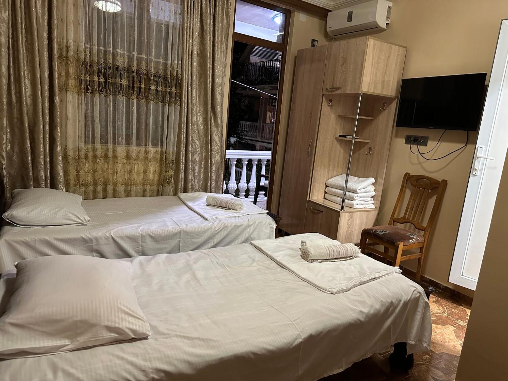Linda Guest House Batum Dış mekan fotoğraf