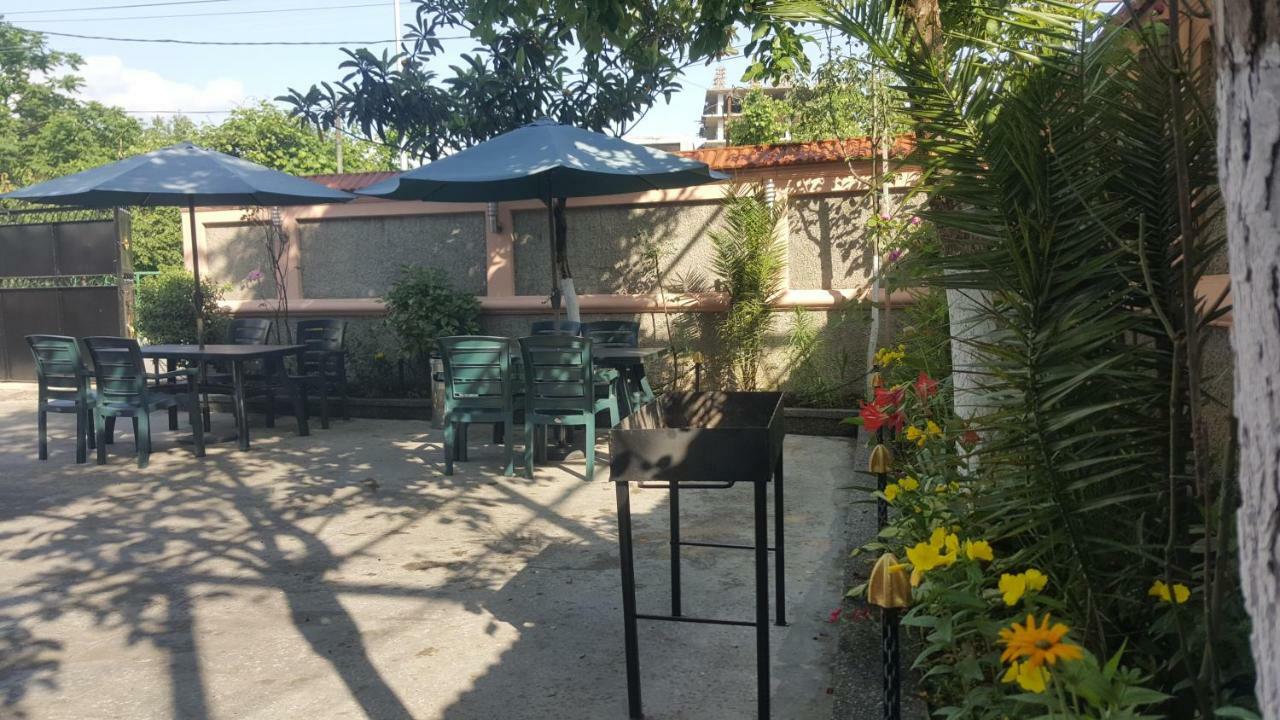 Linda Guest House Batum Dış mekan fotoğraf